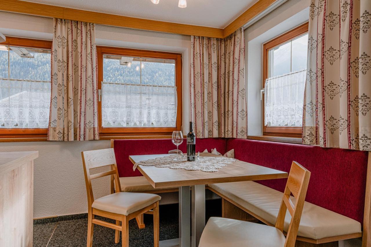 Haus Crystal Appartement Sölden Buitenkant foto